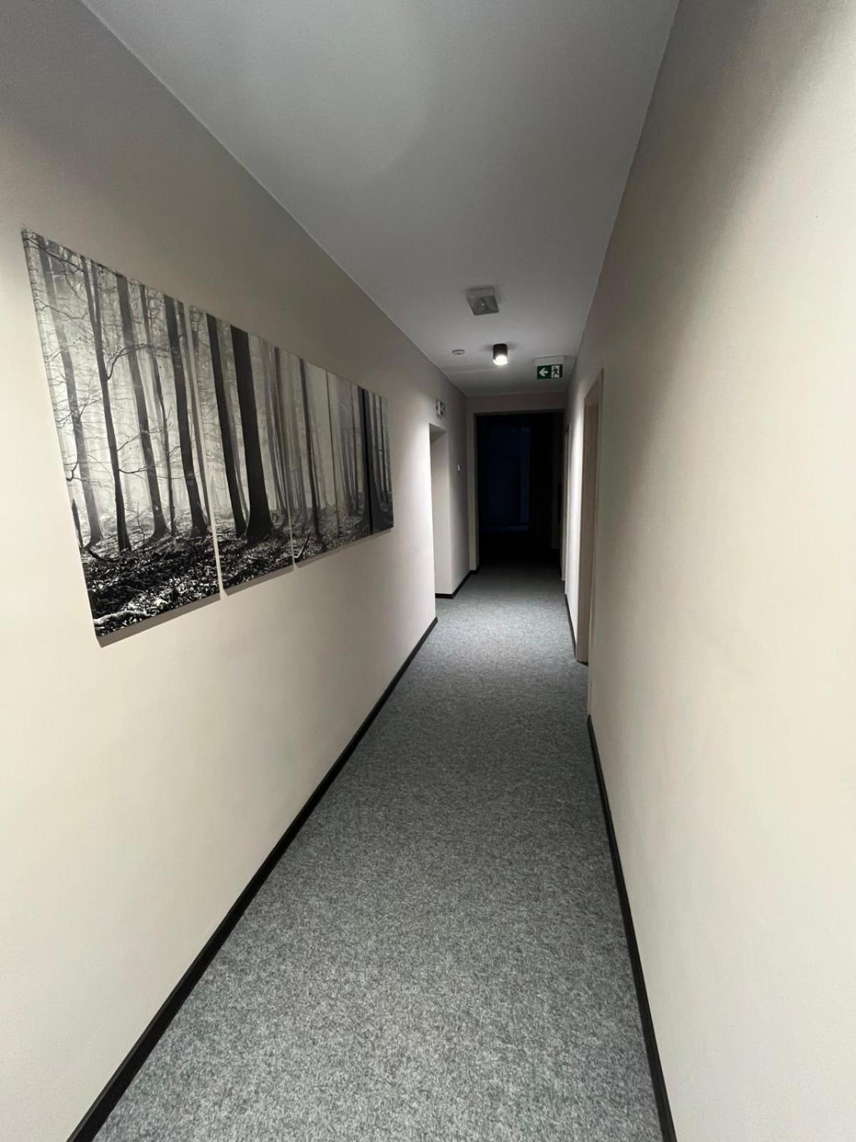 Wielkopolanka Pokoje Goscinne I Restauracja Chodzież Exterior foto